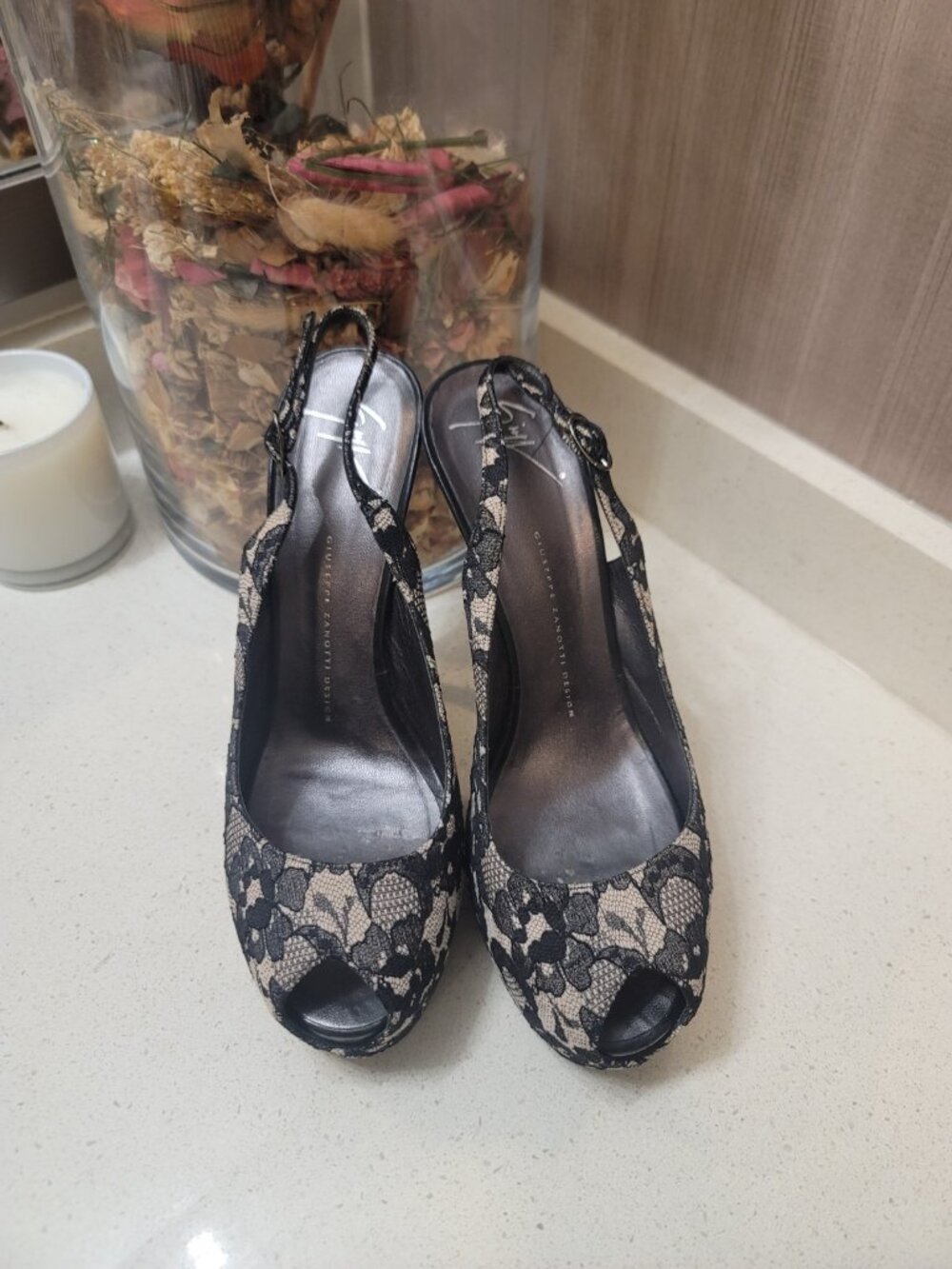 GIUSEPPE ZANOTTI Gold & Black Lace Slingback Heels Sz 40 EU/9.5 - Picture 2 of 10